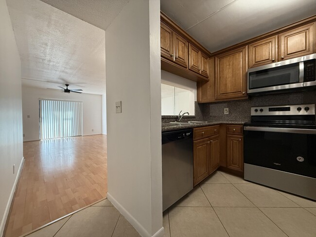 Photo - 6820 Palmetto Cir S Unit 103