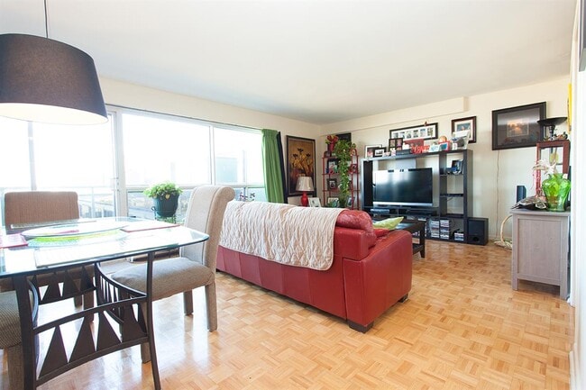 Photo - Stonecliffe Apartments