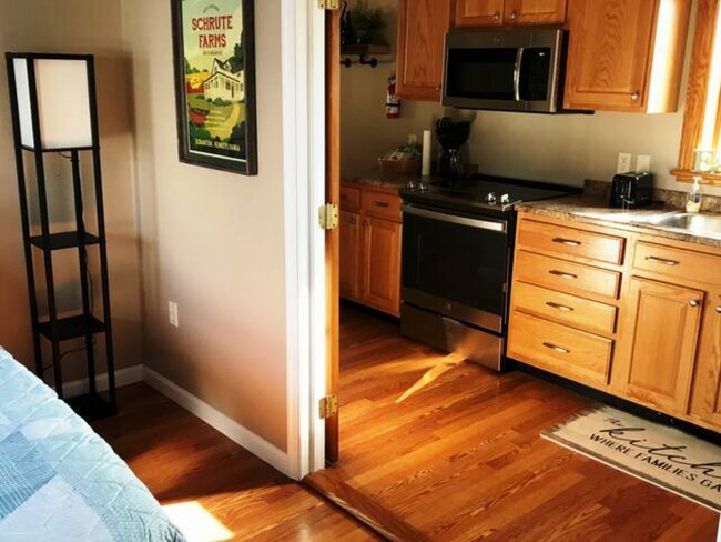 Photo - 2123 Prospect Ave Unit 2nd Floor