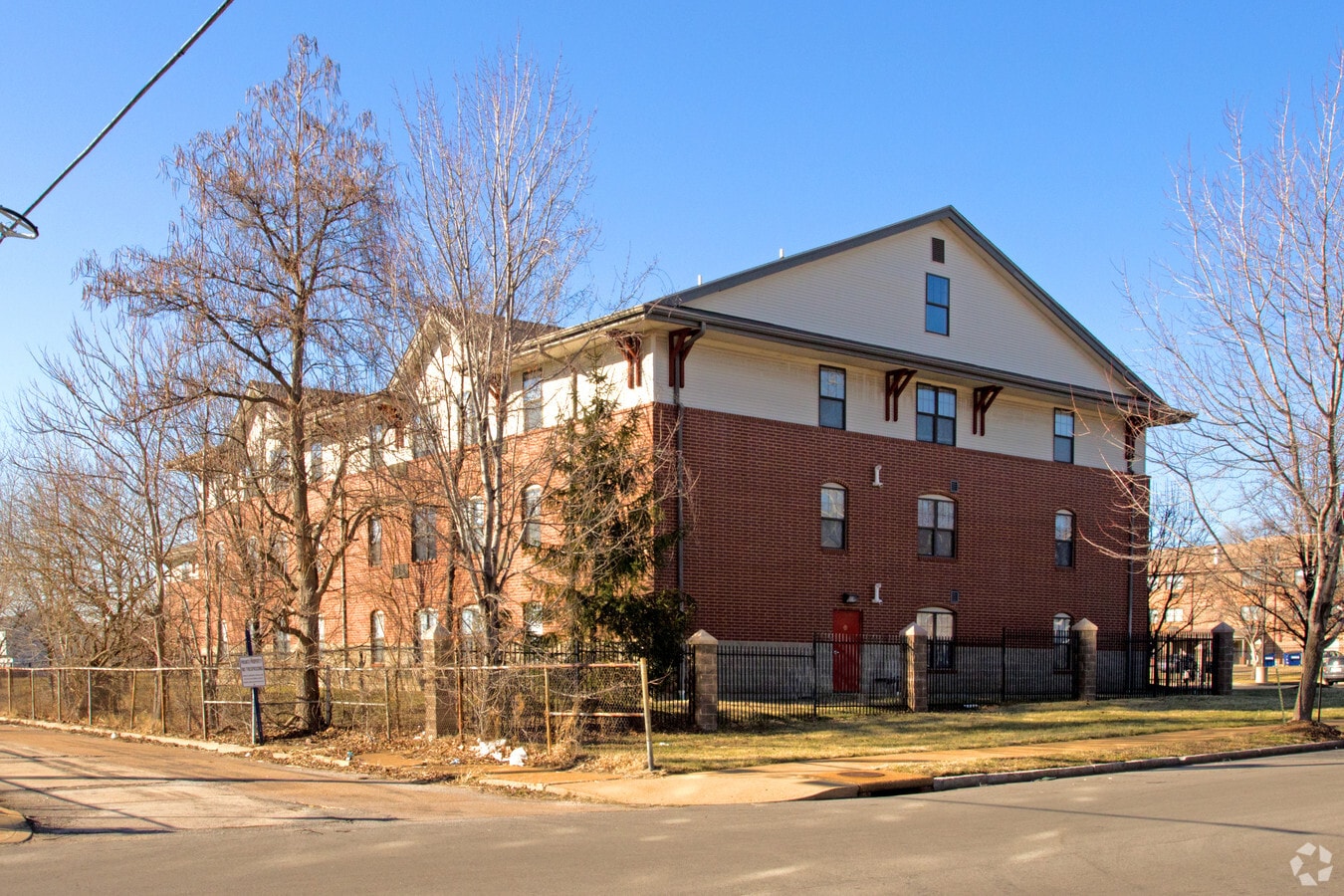 Photo - Hylton Point II Apartments