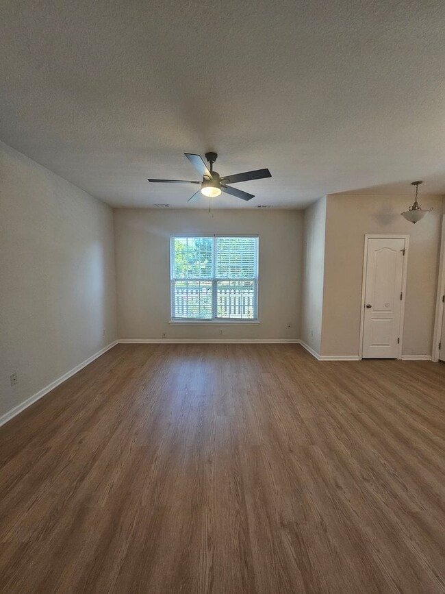 Photo - 604 Teton Cir