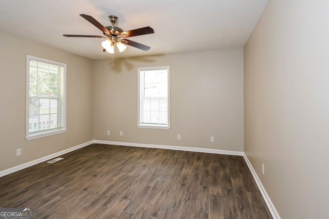 Photo - 10 Summit St