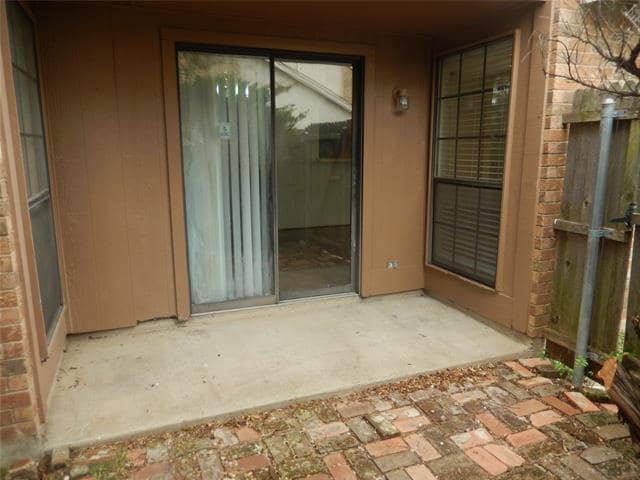 Photo - 422 Pogue St