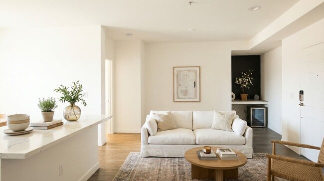 Photo - 3400 Cahuenga Blvd Los Angeles, CA 90068