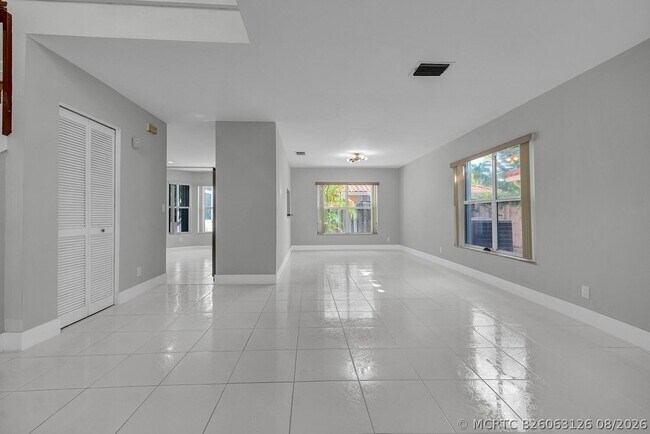 Photo - 10820 Buttonwood Lake Dr