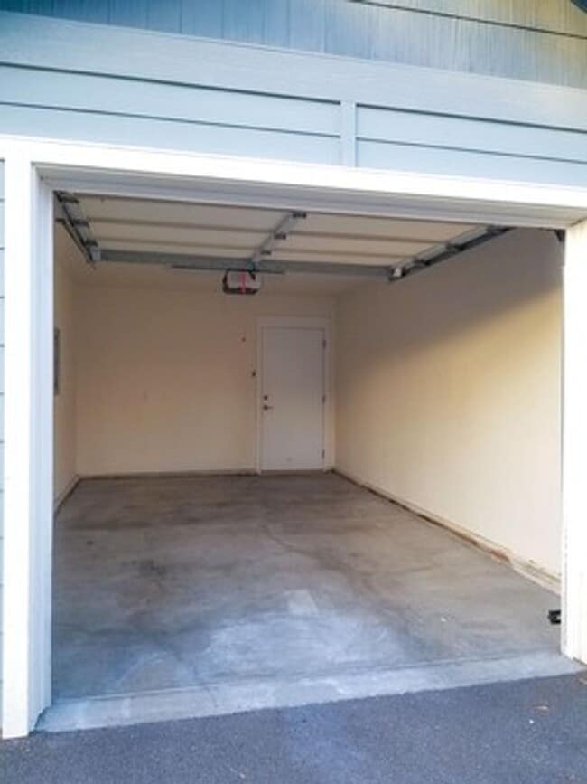 Photo - Clean 2 Bedroom. 2 bath apartment