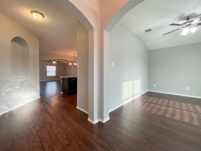 Photo - 3228 Beutel Rd