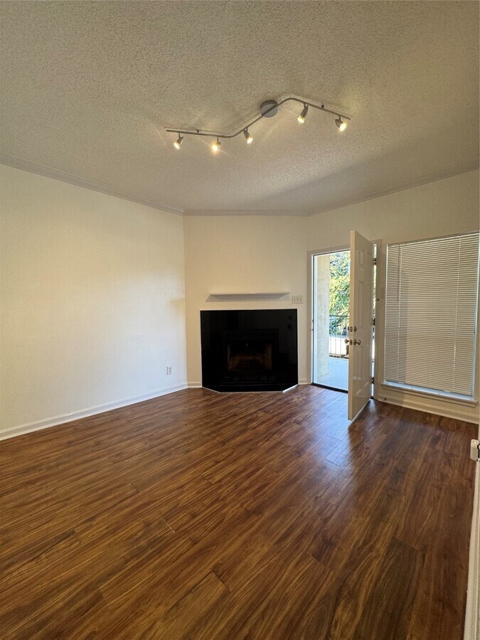 Photo - 921 Marine Dr Unidad 210