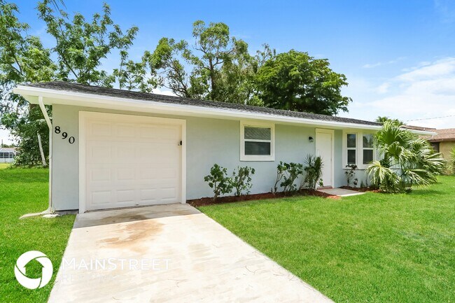Photo - 890 SW Dalton Ave