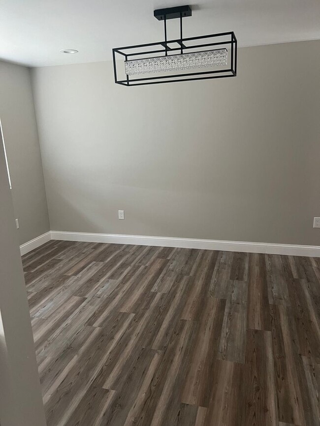 Photo - fully renovated 3 bedroom
