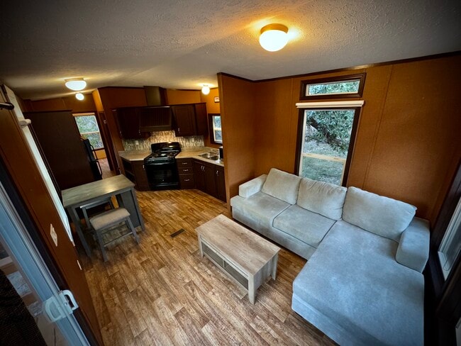 Photo - 3499 Fearless Treadway