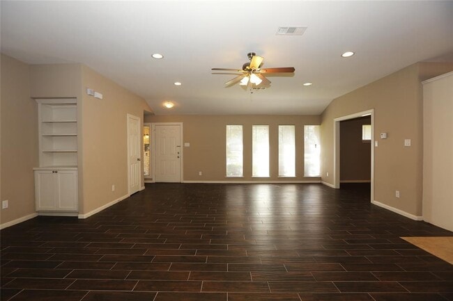 Photo - 7802 Valley View Ln
