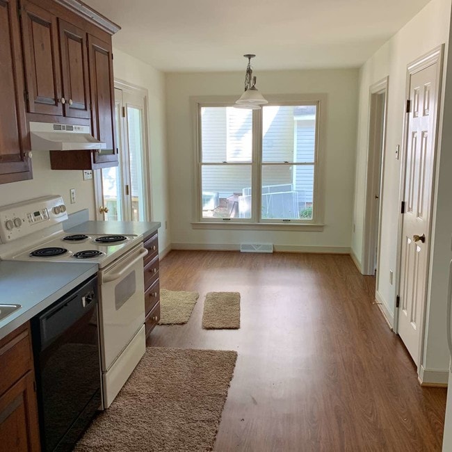 Photo - 7121 Mill Valley Rd