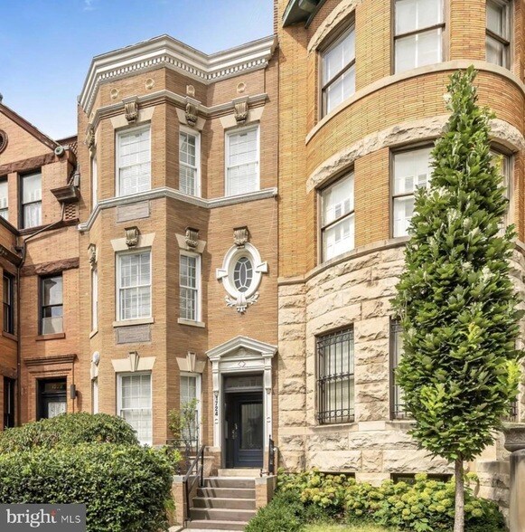 Photo - 1724 21st St NW