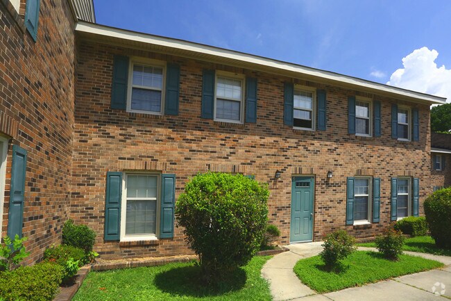 Chestnut Arms Apartments