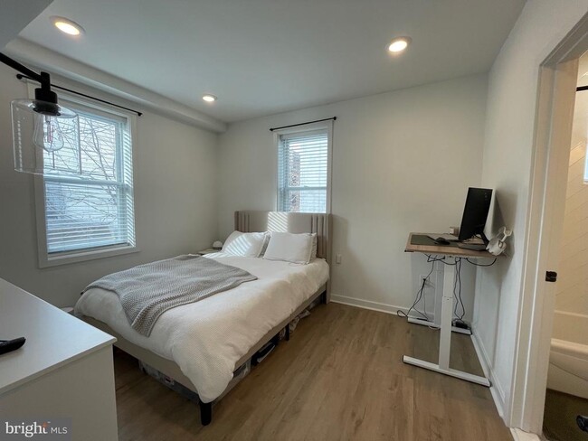 Photo - 630 S 19th St Unidad 2R