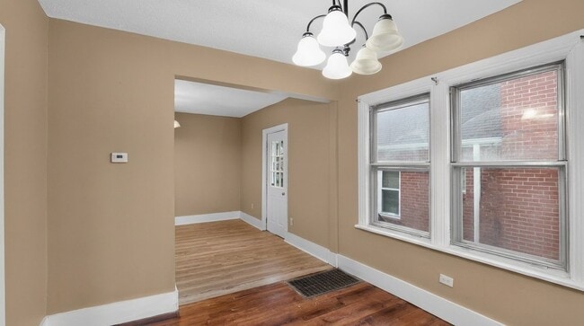 Photo - 4010 Ravenwood Ave