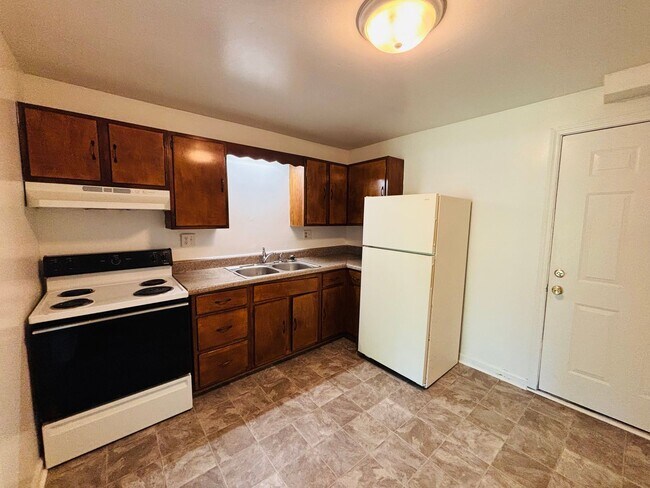 Photo - 1 Bedroom, 1 Bath Apartment Unit 44A