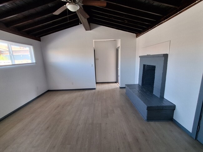 Living room - 1412 W 107th St