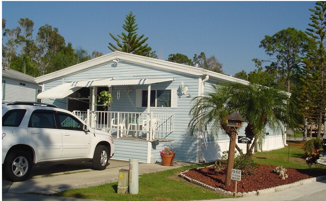 Building Photo - 10849 Vireo Cir