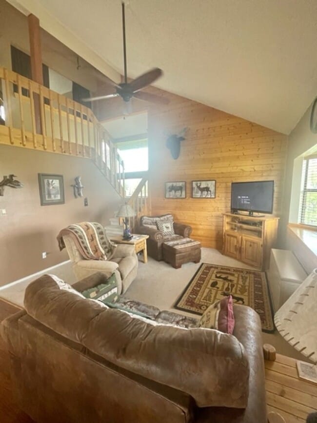 Building Photo - For Rent – Fully Furnished Home in Lake Hatcher