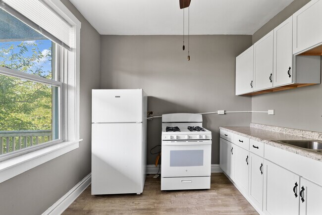 Photo - 340 S Homan Ave