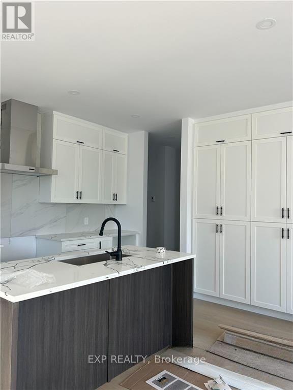 Photo - 1352 Louis Ln