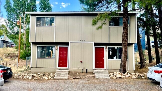 Building Photo - 1330 S Lone Tree Rd Unit 1330 S Lonetree  B Rental