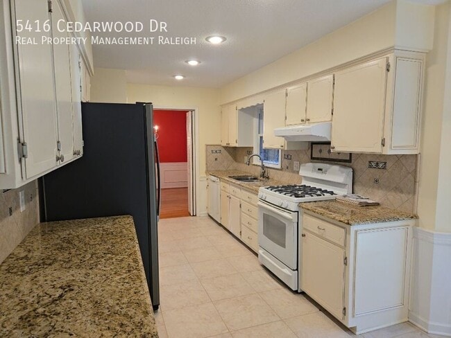 Photo - 5416 Cedarwood Dr