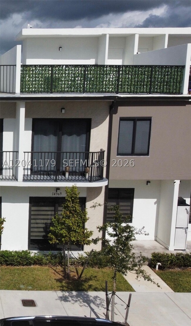 Photo - 14569 SW 261 St Ter