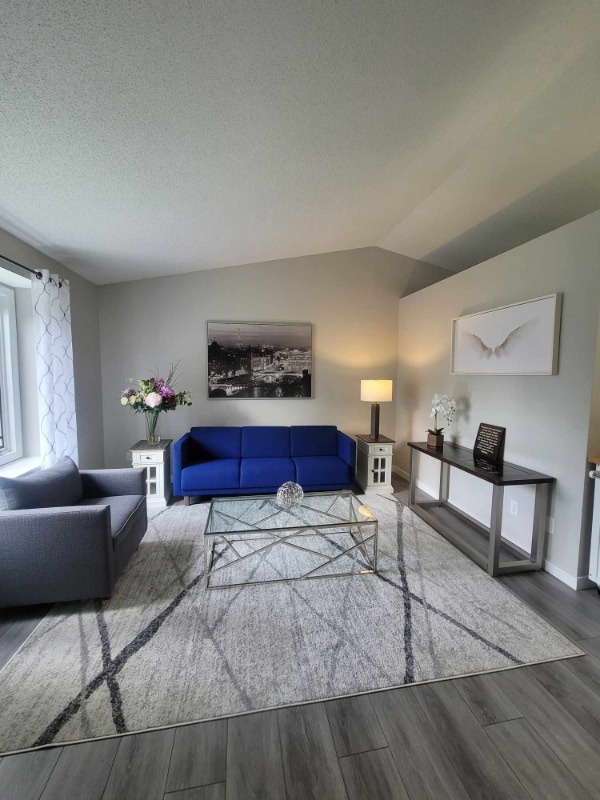 Photo - 1 Verdin St NW