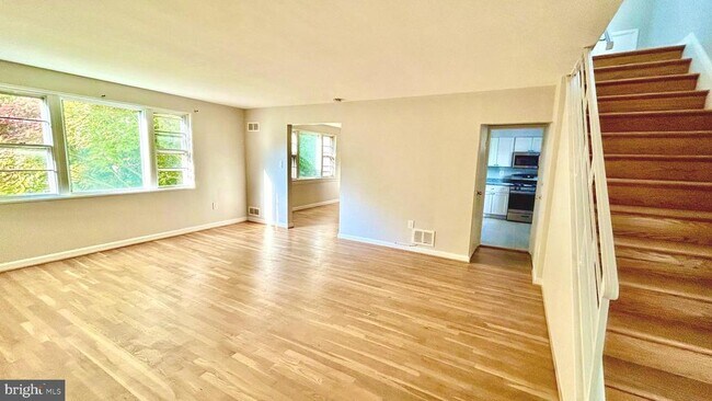 5319 Pooks Hill Rd
