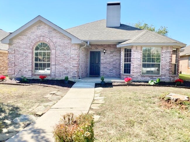 Building Photo - 1115 Hilton Dr Rental