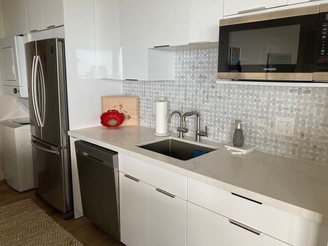 Photo - 2600 Pualani Way Unidad 2904