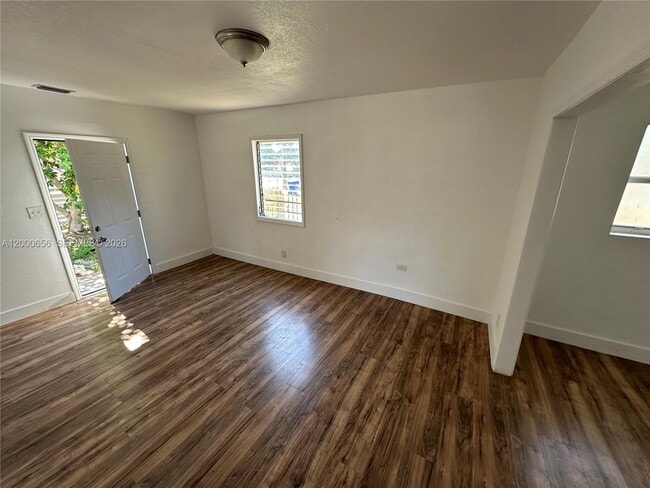 Photo - 5646 NW 3rd Ave