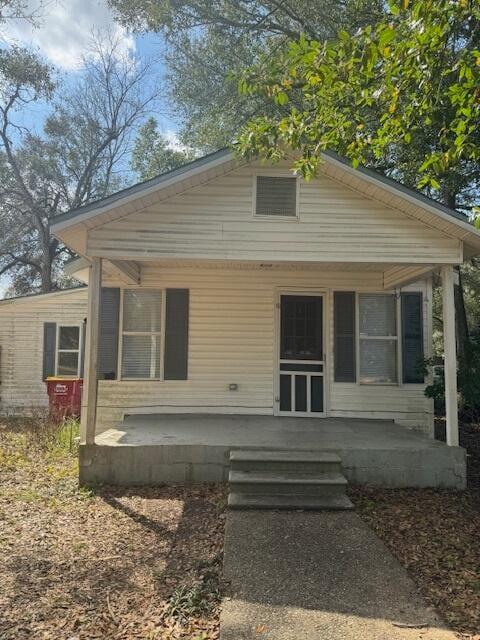 Building Photo - 1028 Brett St N Rental