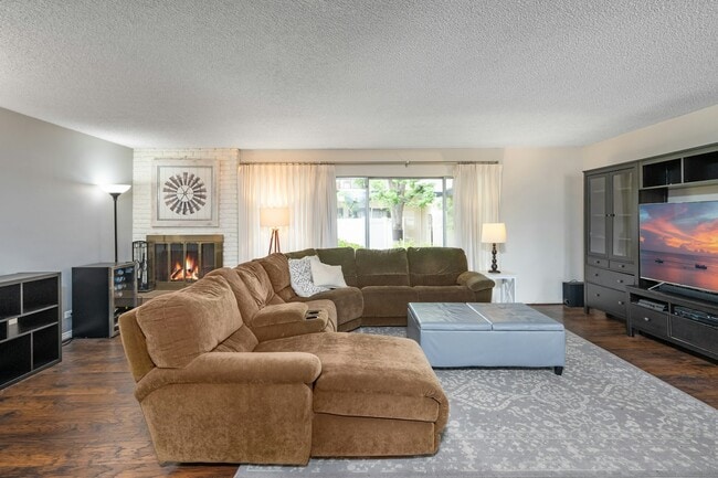 3205 Merrill Dr Unidad 17