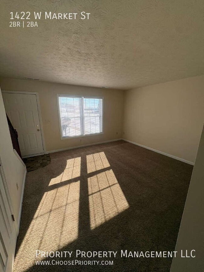 Photo - 1422 W Market St