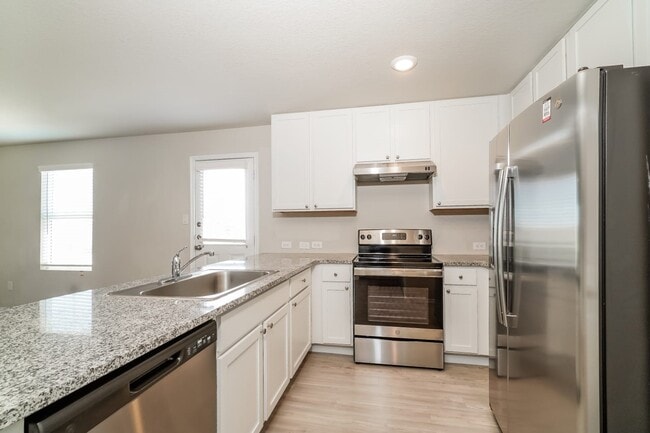 Photo - 170 Pasadena Pl