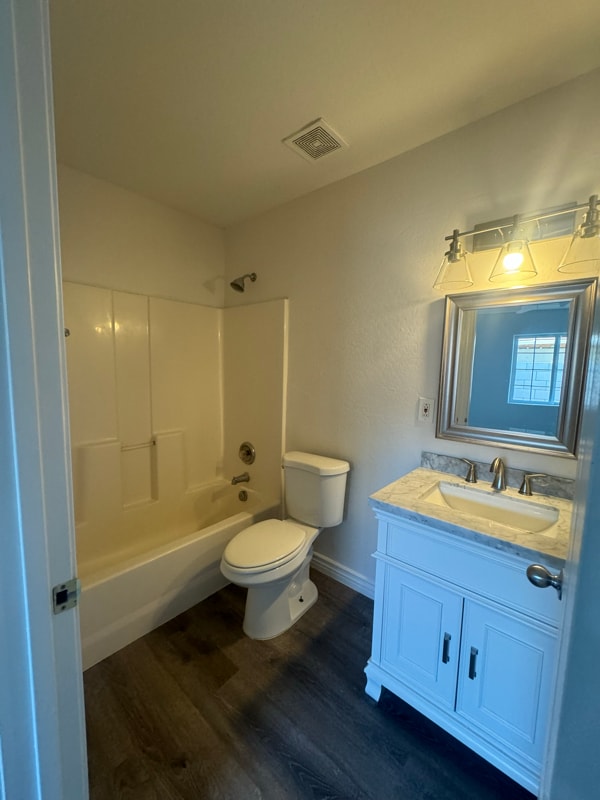 Photo - 2702 E Juniper Ave Unidad B