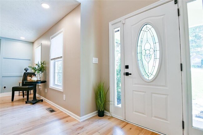 Photo - 1116 Havel Dr SW