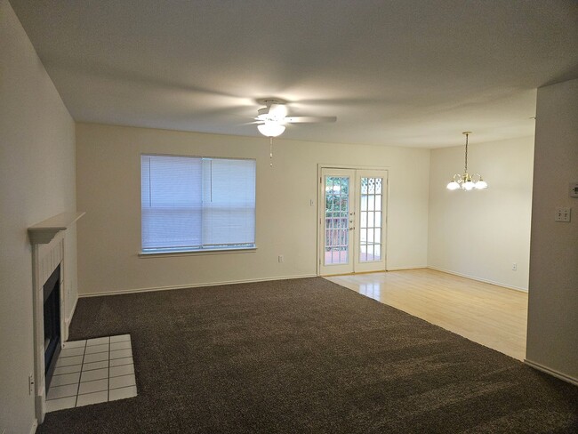 Photo - 3 Bedroom Townhouse near Medical Center!  ...