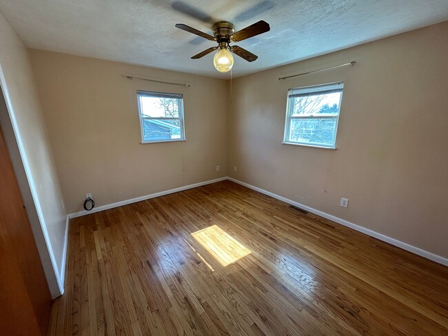 Photo - 1827 Jacobssen Dr