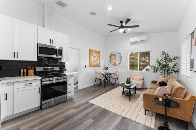 Photo - 832 Desty St Unit 7