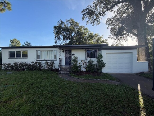 Building Photo - 2501 Virginia Dr