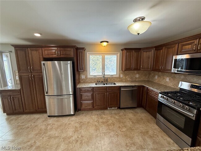 Photo - 2021 Aldersgate Dr