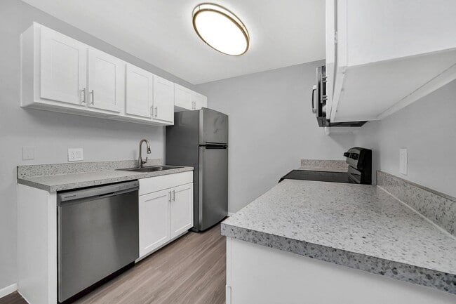 Southern Oaks Residences