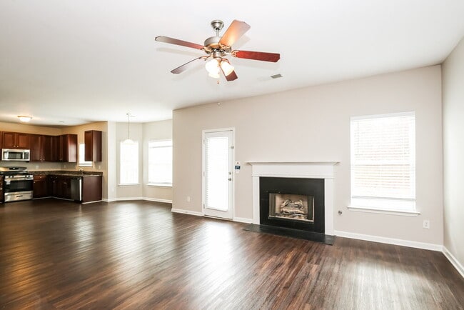 Photo - 4235 Fourth Rail Ln