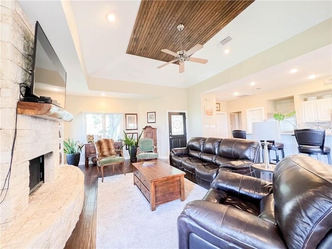 Photo - 1911 Clubhouse Hill Dr