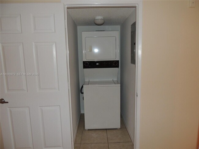 Photo - 2600 S University Dr Unit 103